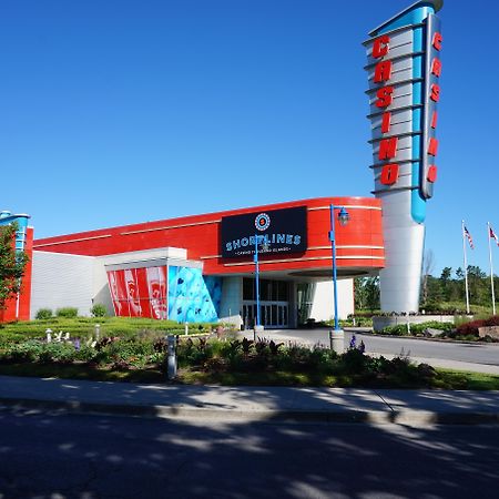 Holiday Inn Express Hotel & Suites 1000 Islands - Gananoque By Ihg Экстерьер фото