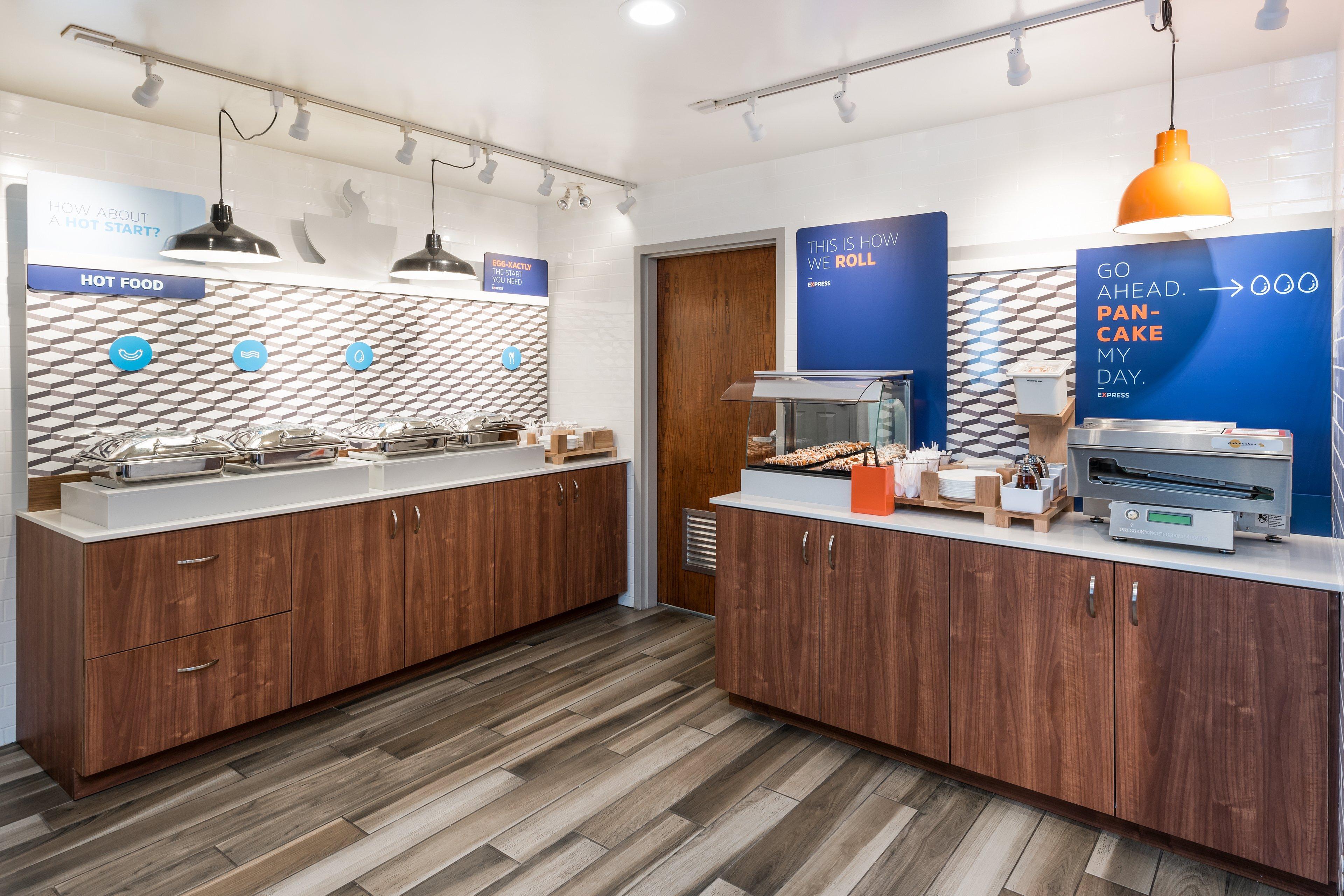 Holiday Inn Express Hotel & Suites 1000 Islands - Gananoque By Ihg Экстерьер фото