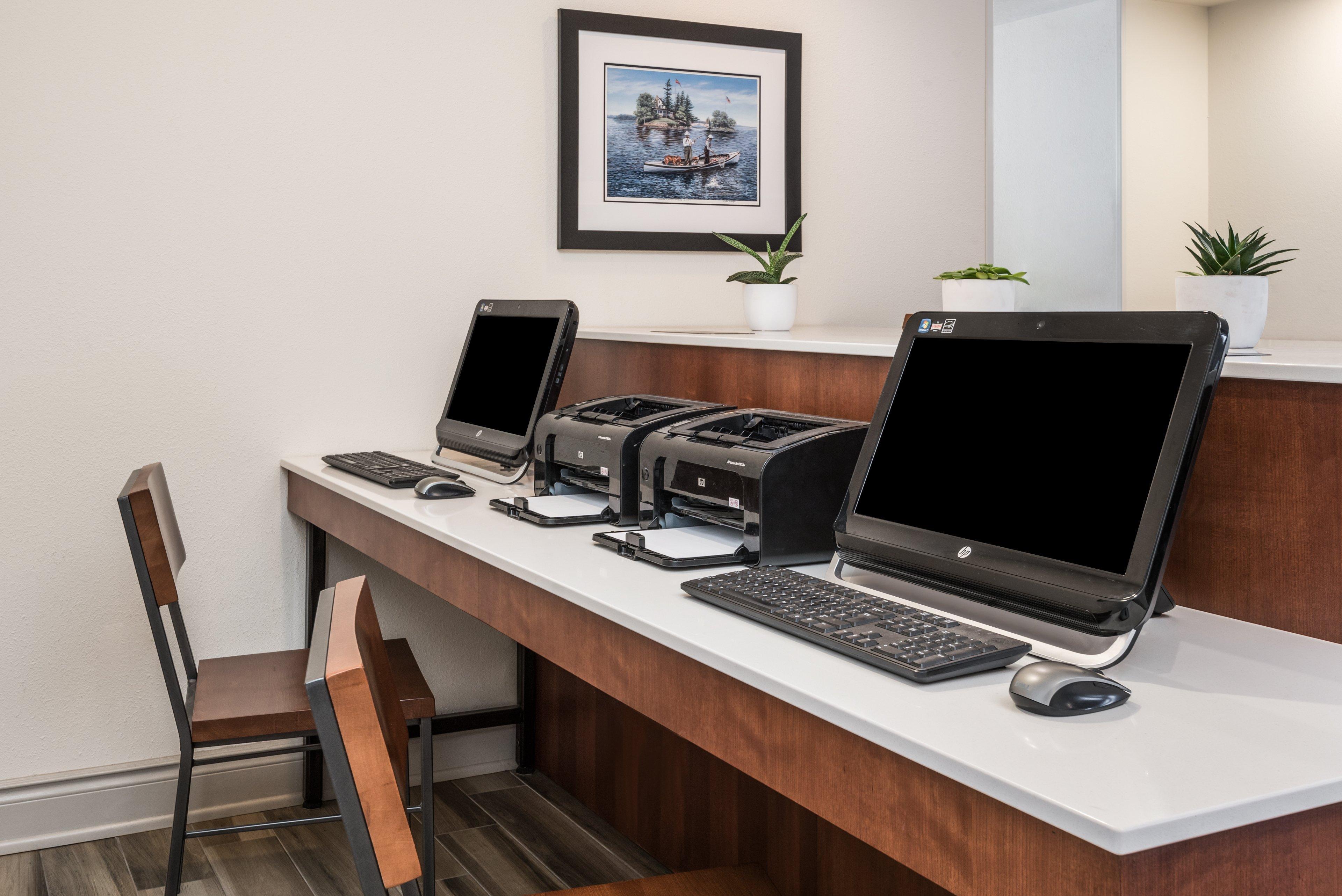 Holiday Inn Express Hotel & Suites 1000 Islands - Gananoque By Ihg Экстерьер фото